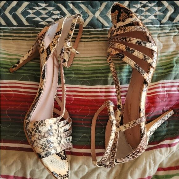 Hal Rubenstein all leather snake print strappy heels (9) - Picture 9 of 12
